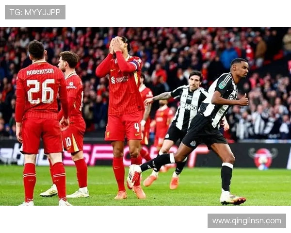 纽卡决心留住伊萨克与埃基蒂克 拒绝转会与截胡压力